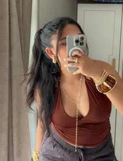 Vineeta 22 year Cheap Call Girl in Ahmedabad 